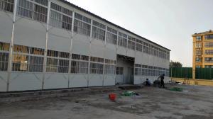 原陽縣封閉走廊雙層網(wǎng)架房